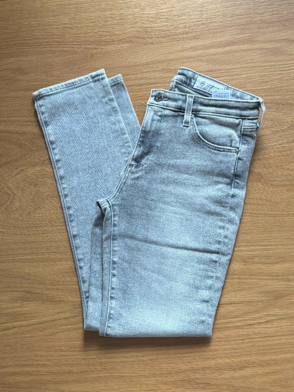 Like New AG Jeans Prima Ankle in Gray - Sz 27